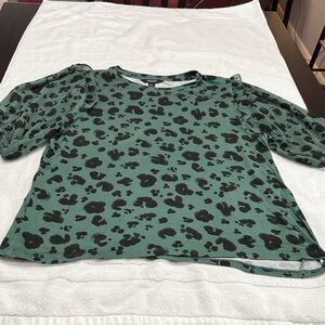 Simply Vera Vera Wang Green and Black Patterned Top